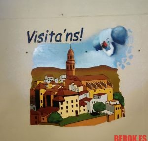 Graffitis Pintura Mural Ajuntament Cubelles Charlie Rivel 300x100000